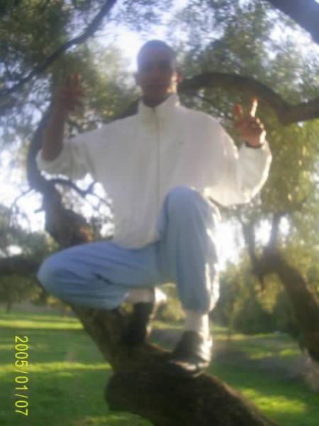 wah awaldi walitli ri tarzan ewa wach tal3at wa3ra had la foto